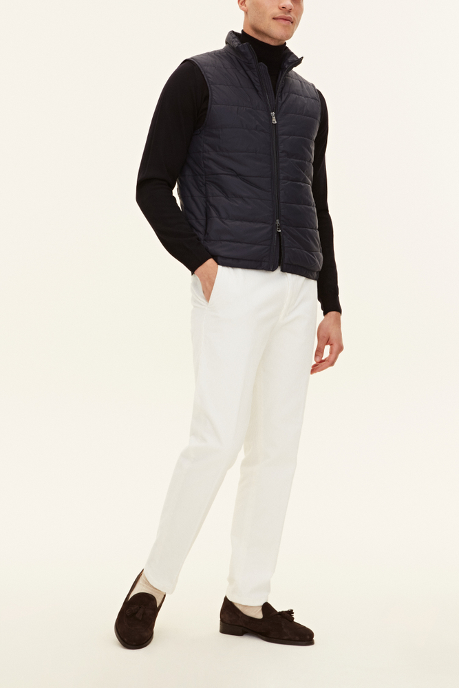 3151_Oscar-Jacobson_Padded-