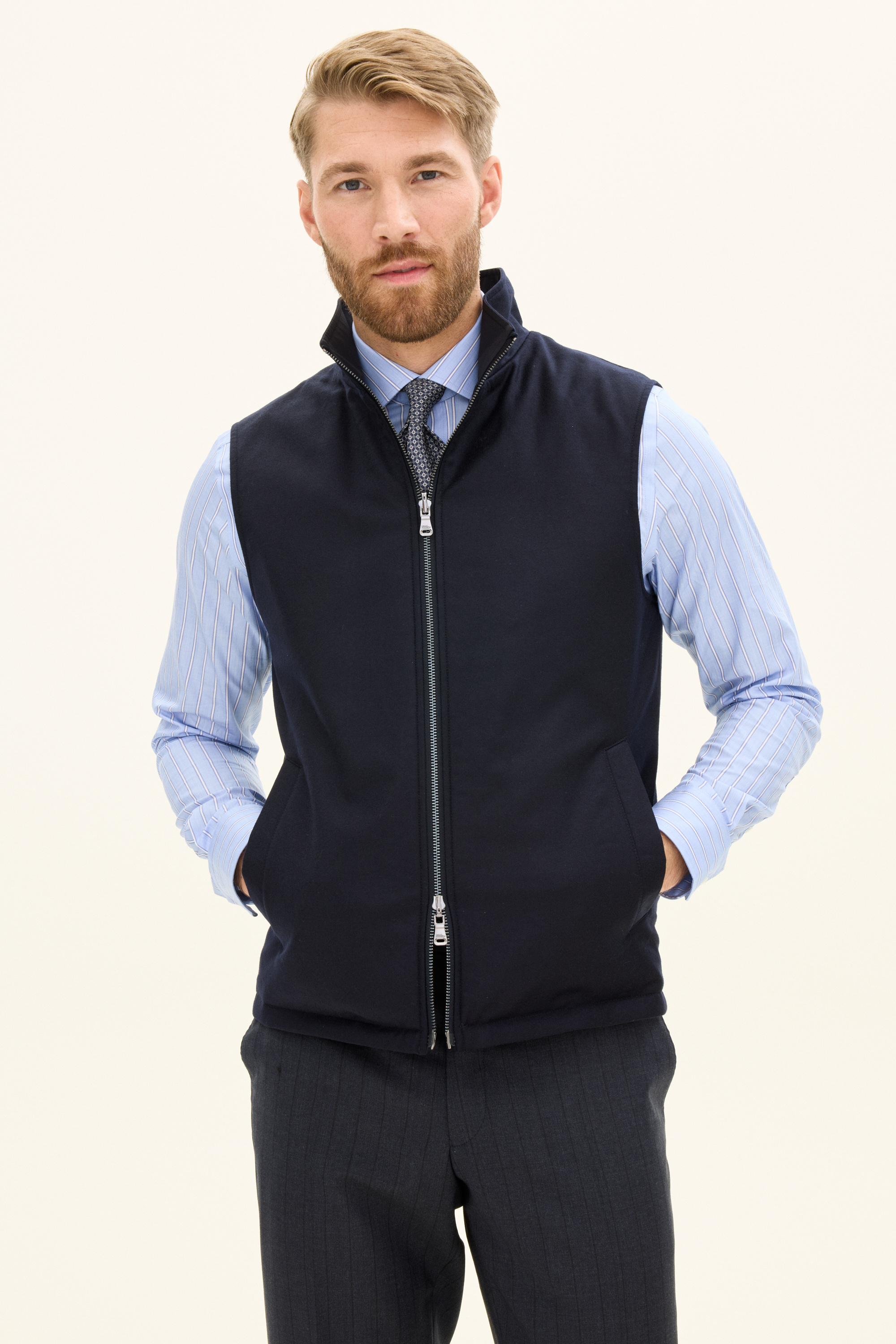 Reversible Padded Flannel Vest - Dark blue | Oscar Jacobson