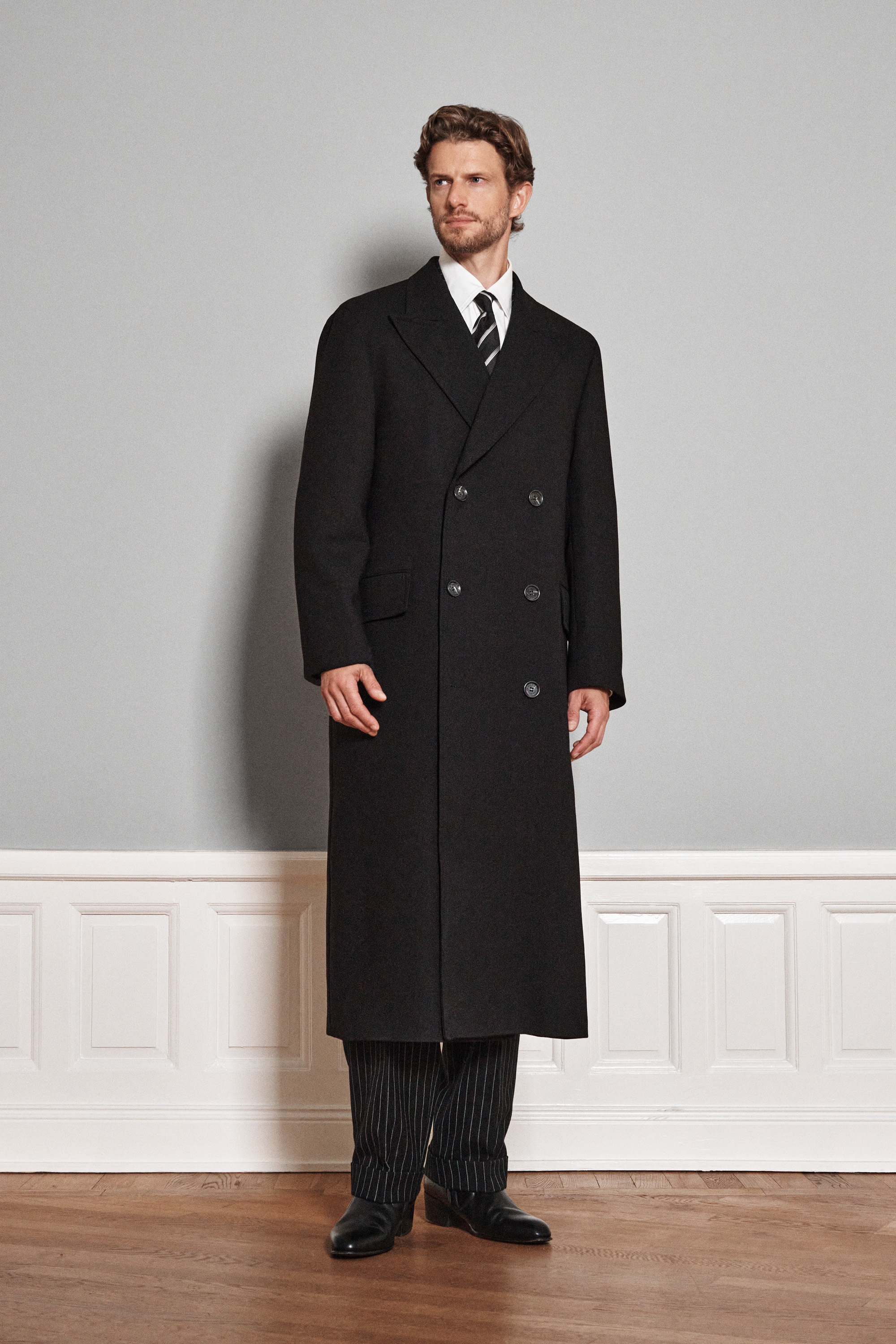 Regular Fit Double Breasted Wool Coat - Black | Oscar Jacobson