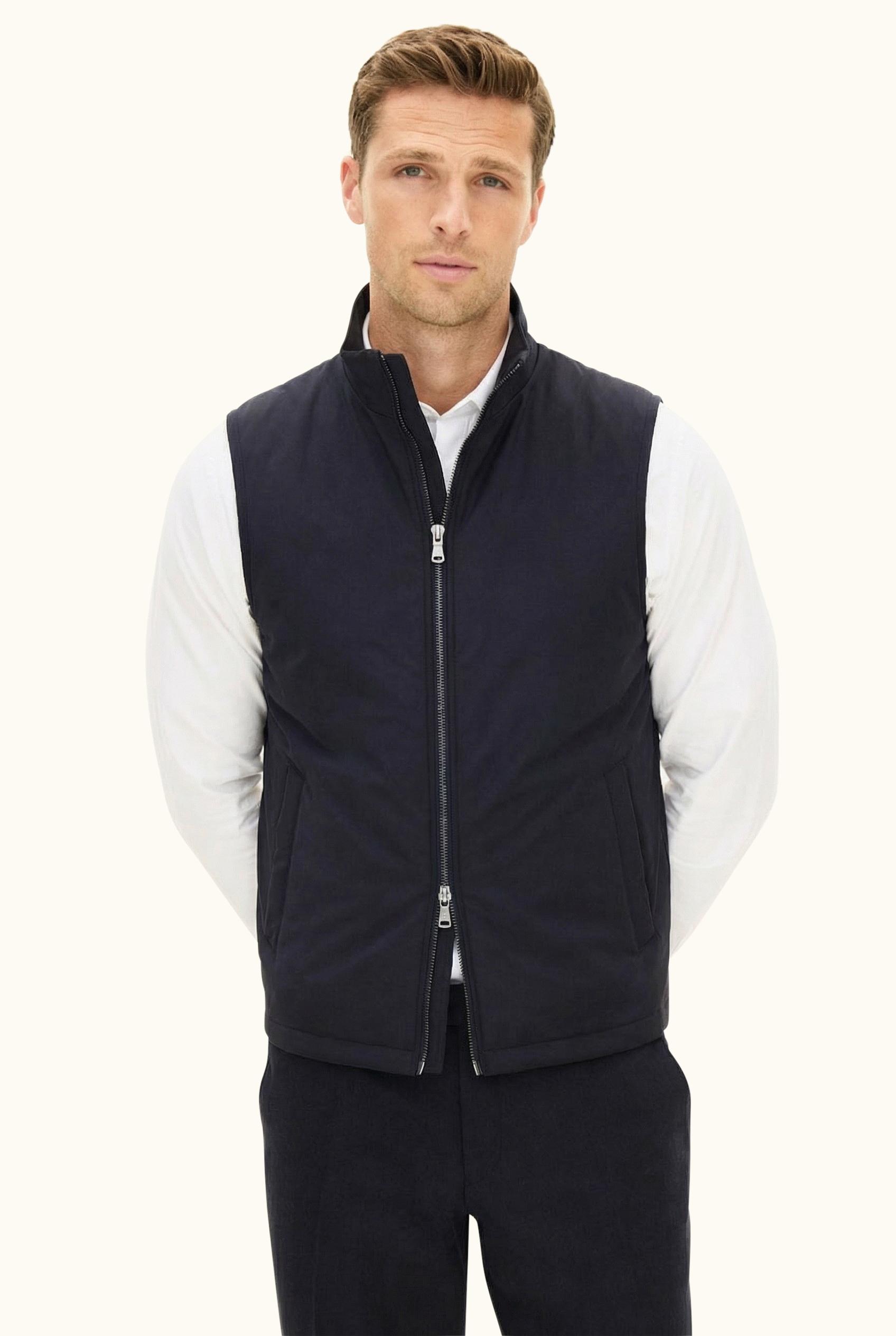 Light Padded Zipped Nylon Waistcoat - Dark blue | Oscar Jacobson
